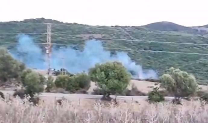 Imagen del incendio en el paraje Canillas en Algeciras.