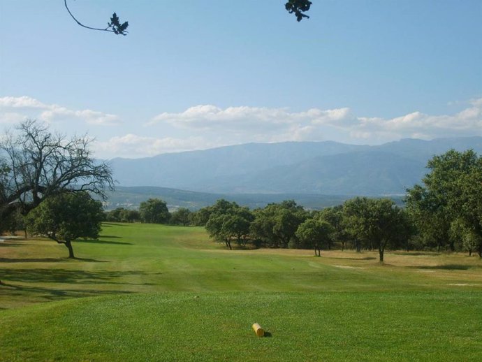 Archivo - Imagen de recurso de un campo de golf