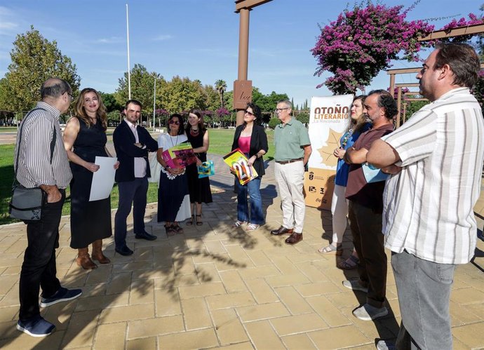Presentación del ciclo cultural 'Otoño Literario' de La Rinconada.