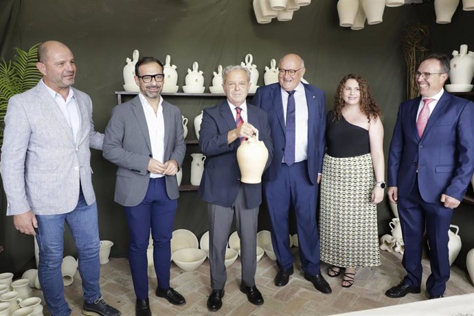 El presidente de la Diputación de Córdoba, Salvador Fuentes, en la inauguración de EnBarro.