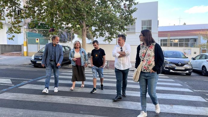 Los viceportavoces del PSOE de Granada, Ana Muñoz y Jacobo Calvo.