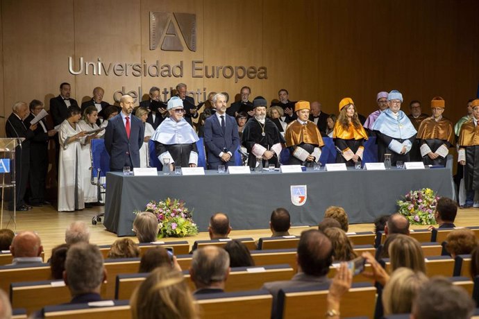 El Consejero De Educación, Formación Profesional Y Universidades, Sergio Silva, Participa En El Acto De Apertura Del Curso Académico 2024-2025.