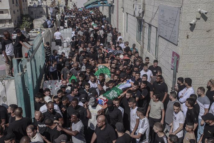 Funerales por los muertos en el último ataque israelí en la ciudad cisjordana de Tulkarem