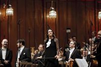 Alondra de la Parra define la Hispanidad como "el encuentro de cientos de mundos": "El español nos hermana a todos"