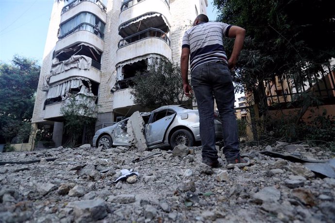 Imagen de un edificio dañado por los ataques del Ejército israelí en Líbano