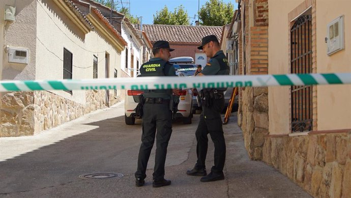 Archivo - Imágenes de archivo de agentes de la Guardia Civil