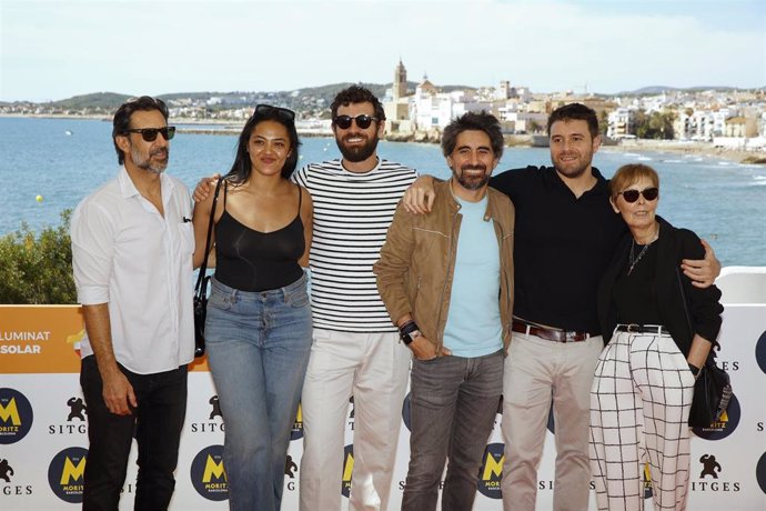 El equipo de 'Apocalipsis Z. El principio del fin', con el director Carles Torrens, el actor Francisco Ortiz y el escritor Manel Loureiro, en el Festival de Sitges