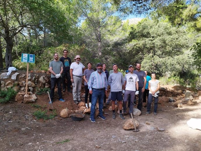 La finca de Galatzó acoge un curso sobre construcción de 'marges' por la Semana Europea del Patrimonio de Pedra en Sec