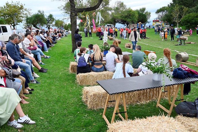 La Romería del Faro inicia su programación con ocio, convivencia y diversión en torno al folclore regional