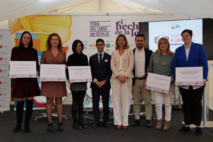 Fundación Lara y Universidad Internacional de Valencia valoran la labor docente en el fomento de la lectura en Andalucía.