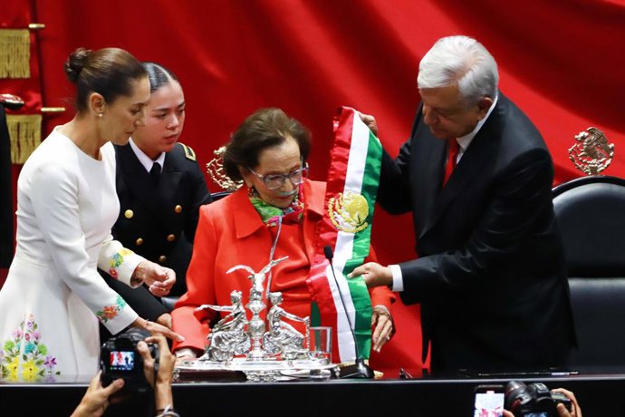 October 1, 2024, Mexico City, Cdmx, Mexico: Outgoing President Andres Manuel Lopez Obrador  and President of the Chamber of Deputies Ifigenia Martínez during the symbolic act of handing over the presidential sash to Claudia Sheinbaum Pardo as the new fema