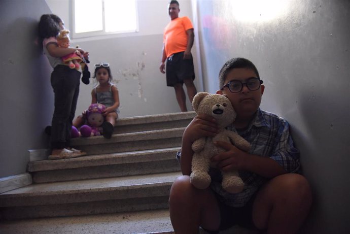 Desplazados libaneses acogidos en una escuela de Trípoli, en el norte de Líbano