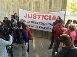 Imagen de archivo de una de las movilizaciones de protesta reclamando justicia por la destrucción de la cueva de Chaves.