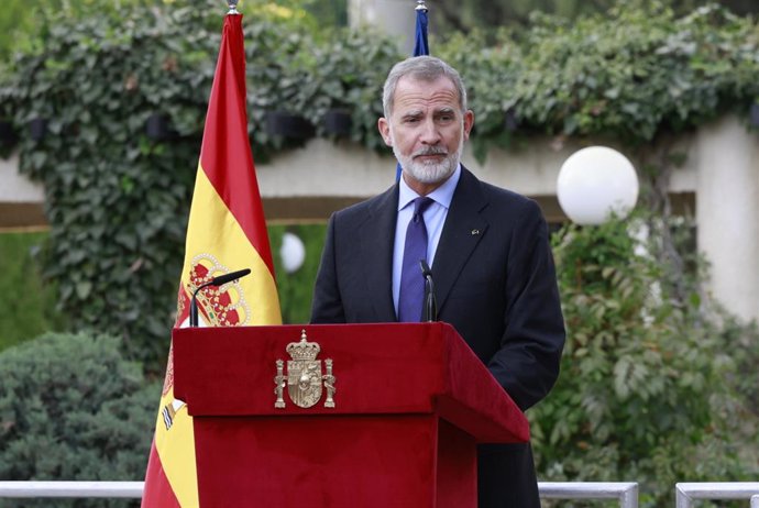 El Rey Felipe VI interviene durante una recepción a la colectividad española en Jordania, a 5 de octubre de 2024, en Jordania. Ha sido recibido por diferentes autoridades del país para, posteriormente, mañana, 6 de octubre, visitar en Baqa’a, el campo de 