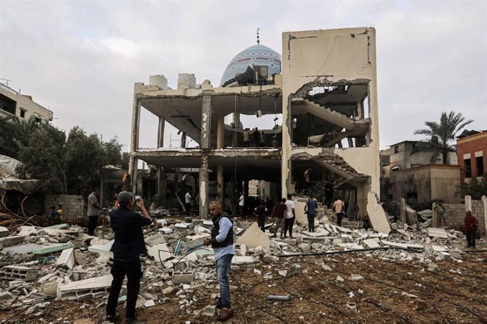 Edificio atacado por Israel en la Franja de Gaza