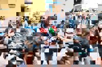 El alcalde de Guillena (Sevilla) califica de "trágica pérdida" la muerte de la familia y dice que "será un día muy duro"