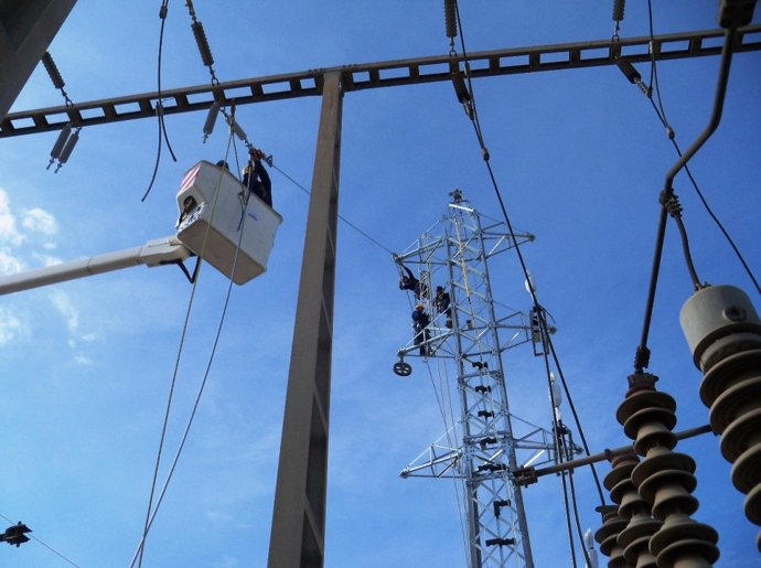 Archivo - Imagen de una planta eléctrica de Endesa.