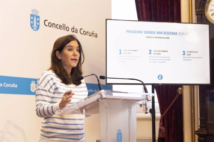 La alcaldesa de A Coruña, Inés Rey, en rueda de prensa