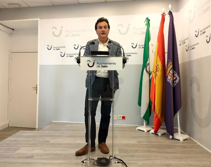 Archivo - El alcalde de Jaén, Agustín González.