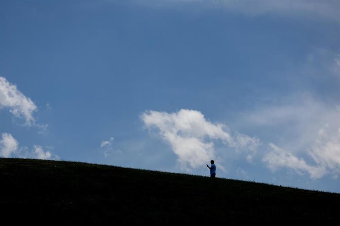 Archivo - Una persona en el parque de las Siete Tetas, a 12 de junio de 2024,