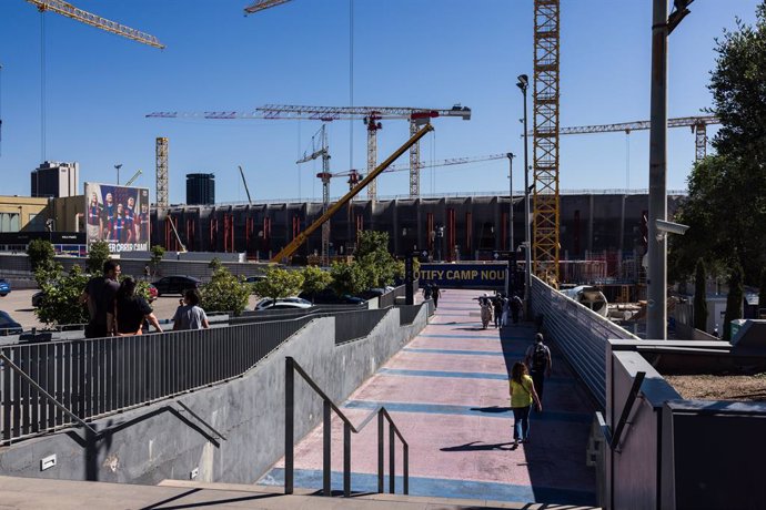 Archivo - Details of the works on the new FC Barcelona stadium at Spotify Camp Nou on May 27, 2024, in Barcelona, Spain