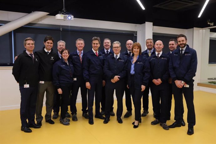 Foto del Primer Ministro de Reino Unido en la visita a una planta de Encirc