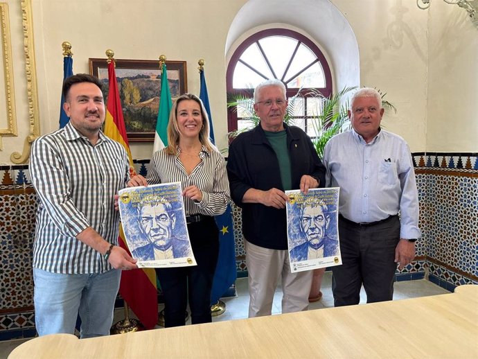 La alcaldesa, Ana Isabel Jiménez, y el presidente de la Peña Flamenca La Soleá, Antonio Durán, han rubricado el compromiso.