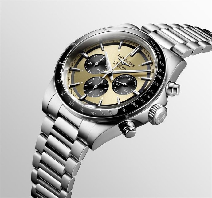 Longines presenta el Conquest Chronograph, el reloj oficial de la Liga de Naciones de la hípica .