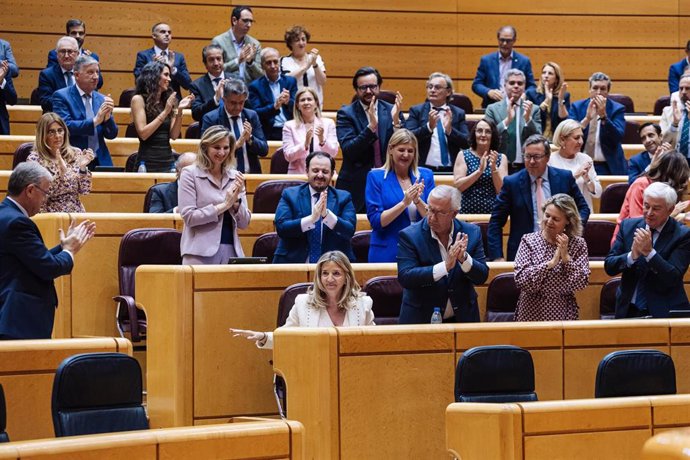 Archivo - La portavoz del PP en el Senado, Alicia García (c), durnate una sesión de control al Gobierno, en el Senado, a 18 de junio de 2024, en Madrid (España). El Gobierno se enfrenta a una sesión de control después de que la Junta de Fiscales haya aval