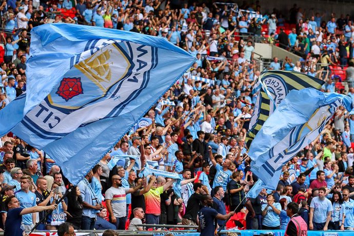 Archivo - Manchester City supporters during the FA Community Shield match between Liverpool and Manchester City at Wembley Stadium, London, England on August 4, 2019 - Photo Nigel Keene / ProSportsImages / DPPI