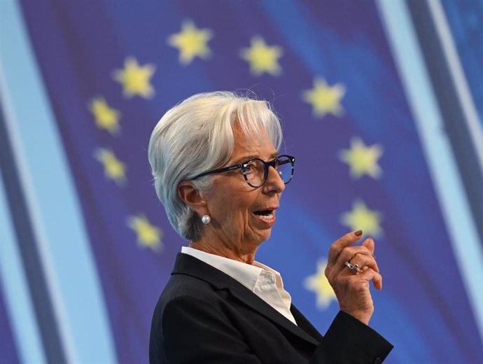 Archivo - 27 October 2022, Hesse, Frankfurt: President of the European Central Bank (ECB) Christine Lagarde gives a press conference at ECB headquarters.