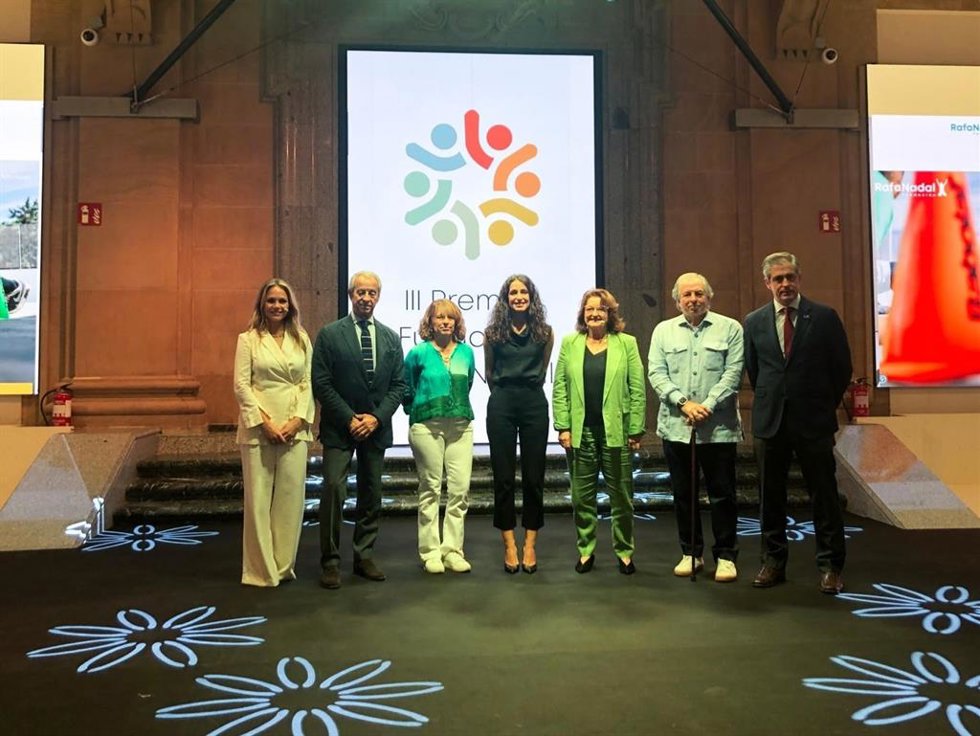 Comienza la 3 Convocatoria de los Premios Fundación Rafa Nadal, que premiarán por primera vez la acción medioambiental