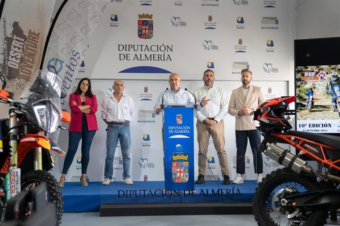 Presentación de la décima edición de la Desert Adventure 'Costa de Almería'.