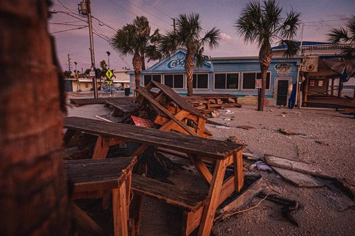 September 27, 2024, Treasure Island, Florida, USA: Local Sunset Beach restaraunt, Caddy's was  battered and damaged by flood waters due to the record breaking storm surge affects of HURRICANE HELENE,Image: 913055729, License: Rights-managed, Restrictions: