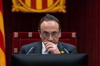 Rull pide un informe al Parlament sobre los dos asesores de los Comuns cuyo sueldo paga el PSC