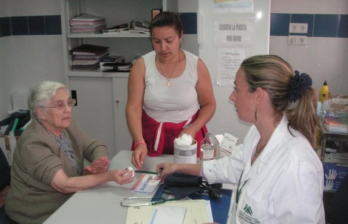 La Asociación Andaluza de Enfermería Familiar y Comunitaria (Asanec) ha aplaudido este martes el procedimiento de incorporación de 411 enfermeras especialistas en Enfermería Familiar y Comunitaria.