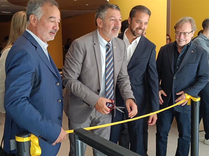 Sàmper en la inauguración de la sede de Parlem