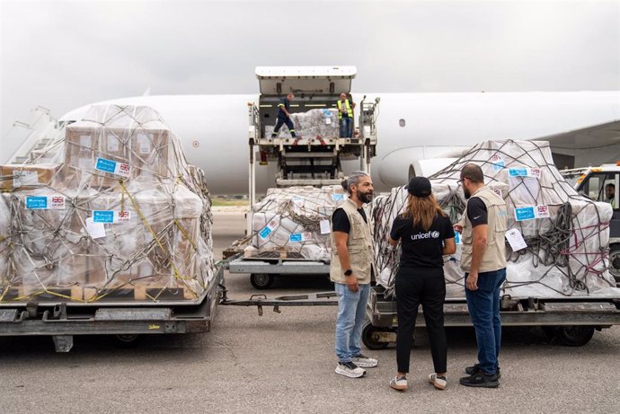 Envío de ayuda humanitaria de UNICEF a Líbano