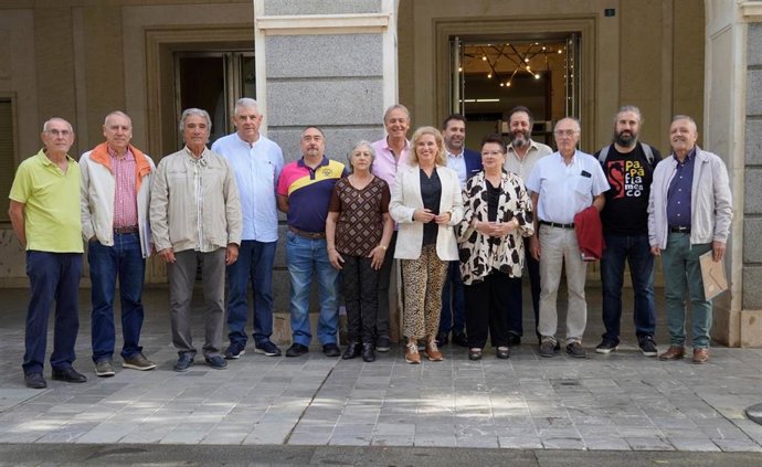 Presentación de 'Por la ruta del fandango de Huelva'  en la Diputación provincial.