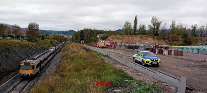 Corte en la R3 por un incendio entre Ripoll (Girona) y Manlleu (Barcelona)