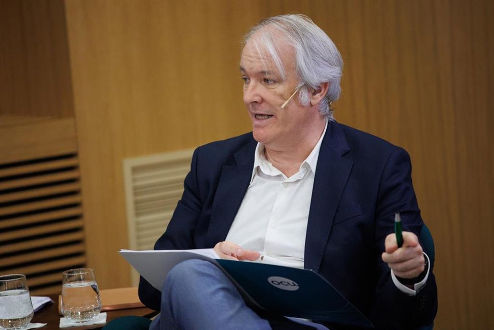 Archivo - El portavoz del Departamento de Comunicaciones y RRII de OCU, Enrique García, durante el encuentro informativo organizado por Europa Press, El consumidor pide, ¿la industria responde?, en Castellana 81, a 4 de junio de 2024, en Madrid (Españ
