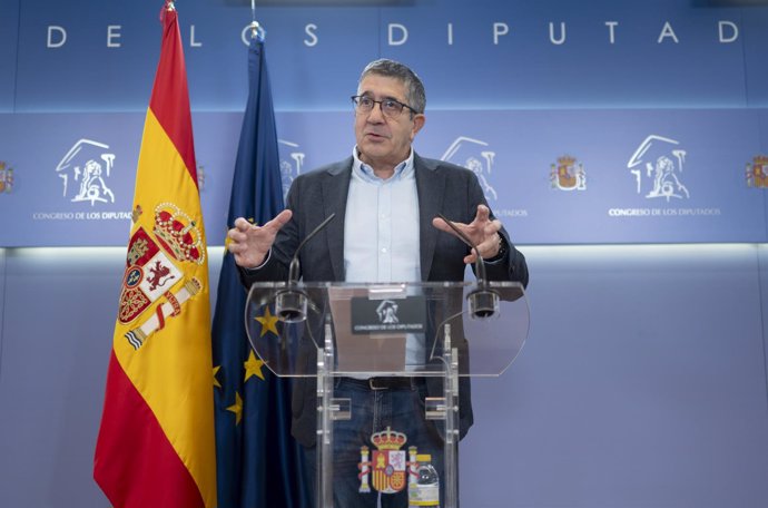 El portavoz del PSOE en el Congreso, Patxi López, en el Congreso de los Diputados, a 1 de octubre de 2024, en Madrid (España).