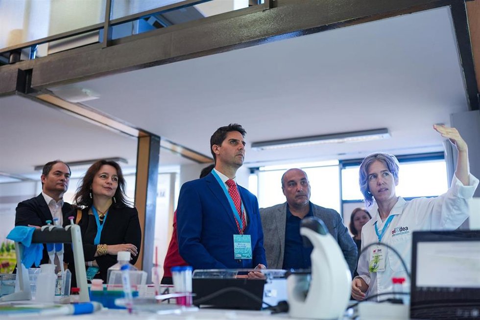 Imagen de archivo. El consejero de Educación, Ciencia y Universidades, Emilio Viciana, en la Noche Europea de los Investigadores.