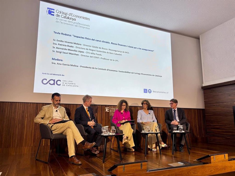 Mesa redonda celebrada en el CEC este martes