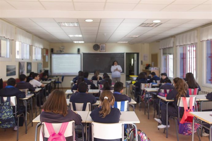 Archivo - La Consejería de Desarrollo Educativo y FP de la Junta de Andalucía ha incrementado su plantilla docente en Málaga en 530 profesionales desde el mes de julio.