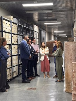 Visita de Juan José Alonso y Francisco Góngora al Museo de Almería.