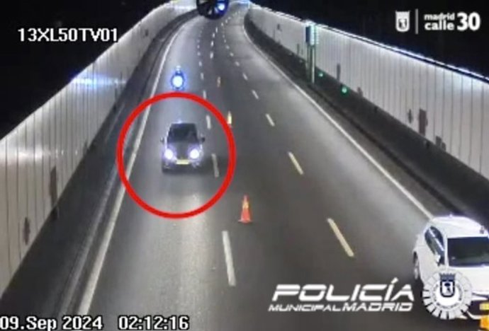 Detenido por conducir ebrio haciendo eses con un bebé en brazos por la M-30