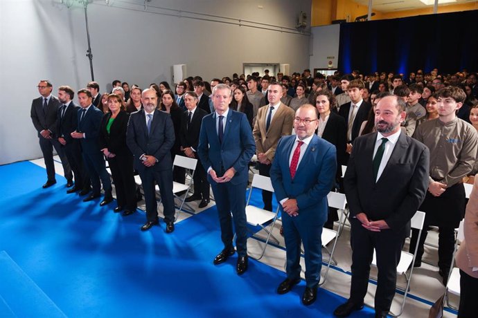 El presidente de la Xunta, Alfonso RUeda, junto al rector de la USC, Antonio López, en el inicio de curso del Centro Superior de Hostelería