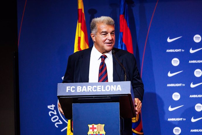 Archivo - Joan Laporta, President of FC Barcelona, attends the press conference of Sergi Roberto to leave FC Barcelona at Auditorio 1899 on 13 August 2024 in Barcelona, Spain.