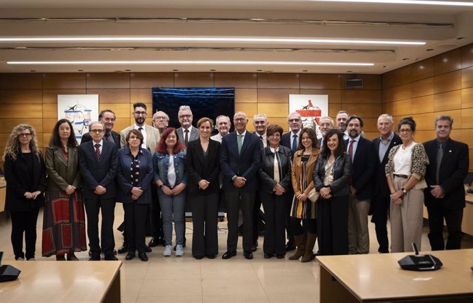 Mónica García pide una gran alianza entre CCAA y Universidades para formar más profesionales sanitarios